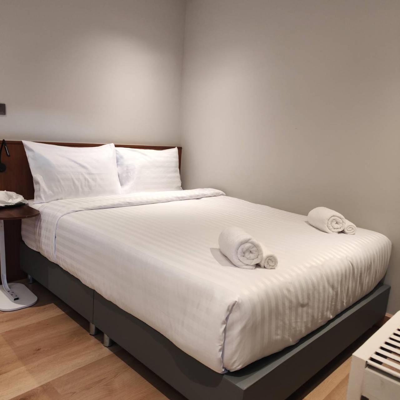 Rooms At Number60 Khaosan Bangkok Esterno foto