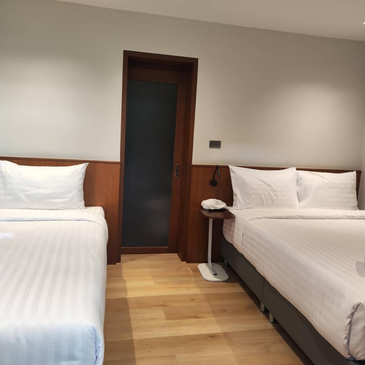 Rooms At Number60 Khaosan Bangkok Esterno foto